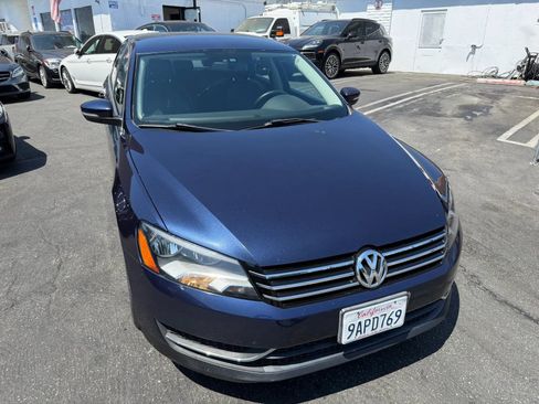 Used 2012 Volkswagen Passat 2.5 SE FWD image 11