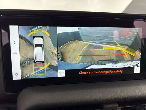 Used 2025 Toyota Land Cruiser w/ Premium Package image 20