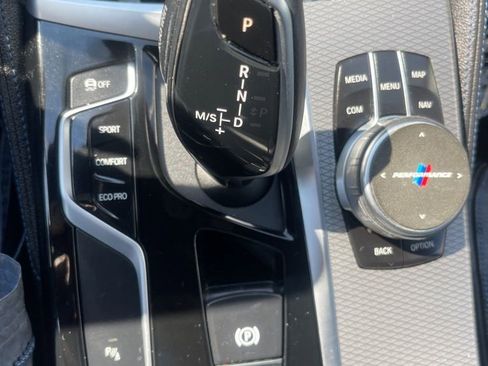 Used 2019 BMW 530i xDrive 530i xDrive w/ M Sport Package image 17