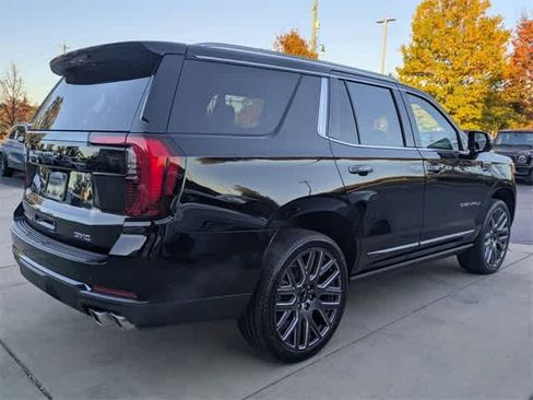 Used 2026 GMC Yukon Denali Ultimate w/ LPO, Floor Liner Package image 9