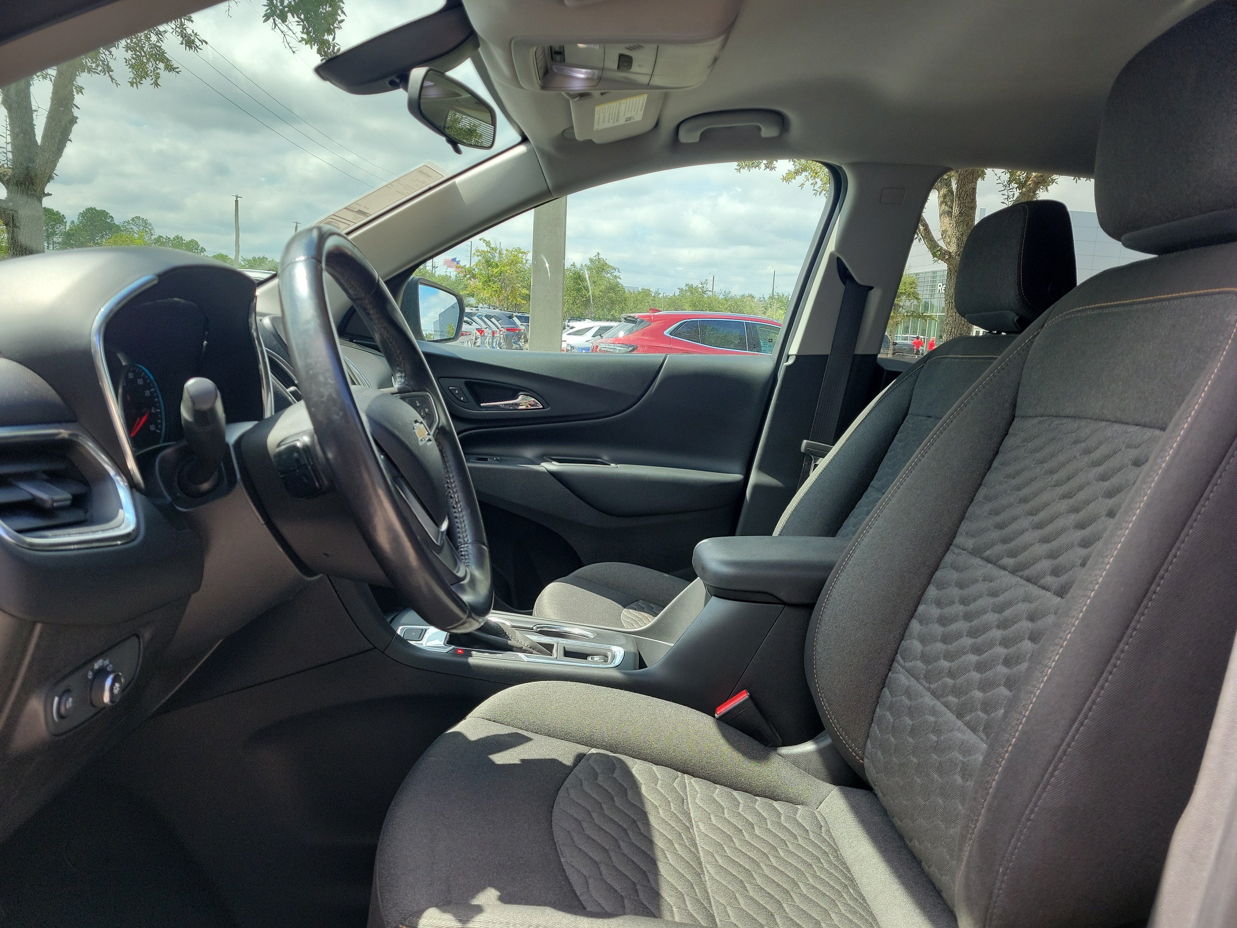 Used 2019 Chevrolet Equinox LT AWD/4WD image 15