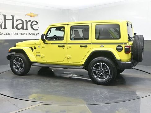 Used 2023 Jeep Wrangler Unlimited Sahara w/ LED Lighting Group AWD/4WD image 51