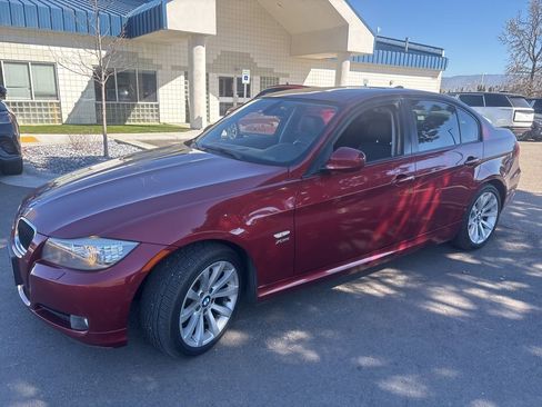 Used 2011 BMW 328i xDrive Sedan image 1