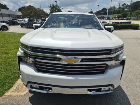 Used 2022 Chevrolet Silverado 1500 High Country AWD/4WD image 2