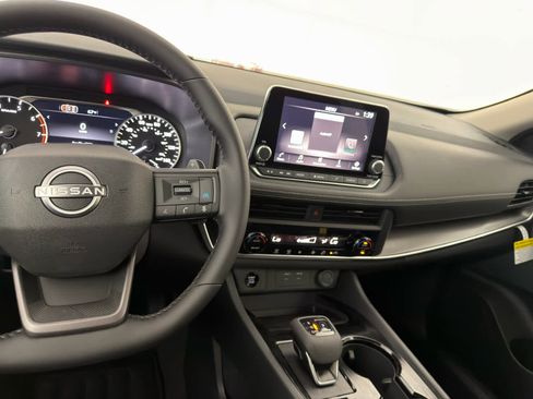 New 2026 Nissan Rogue SV image 18