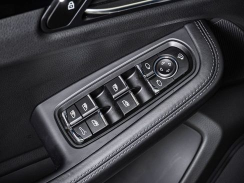 Certified 2026 Porsche Macan S AWD/4WD image 26
