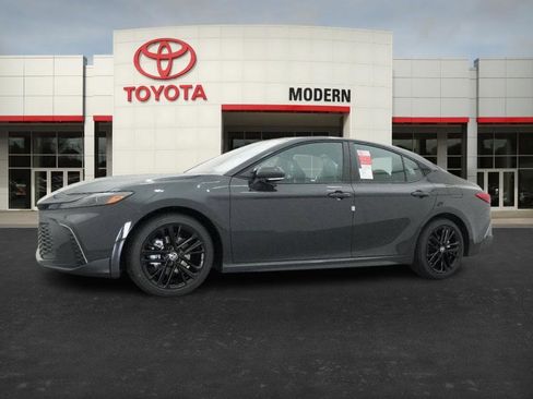 New 2026 Toyota Camry SE image 7