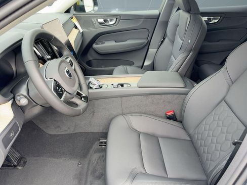 New 2026 Volvo XC60 B5 Plus w/ Climate Package image 5