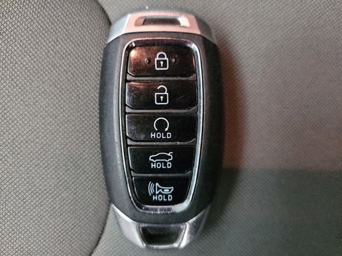 Used 2023 Hyundai Elantra SEL w/ Convenience Package FWD image 32
