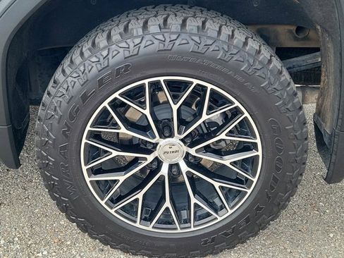 Used 2026 GMC Sierra 1500 Denali Ultimate image 12