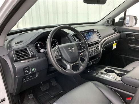Used 2025 Honda Ridgeline RTL image 17