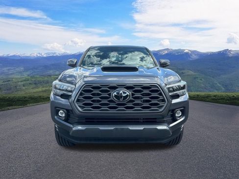 Certified 2023 Toyota Tacoma TRD Sport AWD/4WD image 9