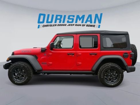 Used 2023 Jeep Wrangler Unlimited w/ Cold Weather Group image 6
