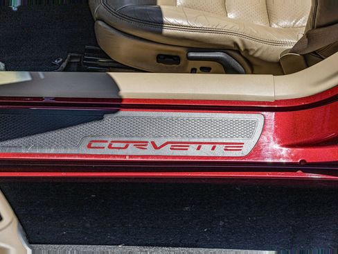 Used 2006 Chevrolet Corvette Convertible w/ Preferred Equipment Group RWD image 54