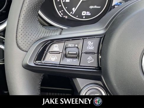 Used 2023 Alfa Romeo Stelvio Ti image 16