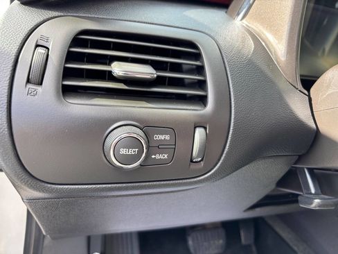 Used 2012 Chevrolet Volt Premium w/ Premium Trim Package image 19