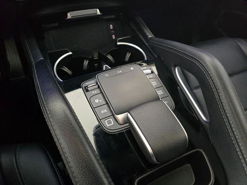 Used 2025 Mercedes-Benz GLE 350 4MATIC image 35