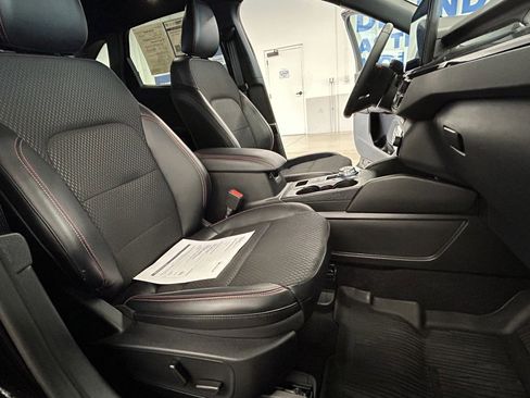 Used 2025 Ford Escape ST-Line Select w/ Tech Pack #2 AWD/4WD image 19