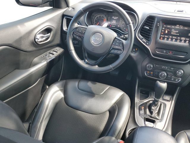 Used 2020 Jeep Cherokee Latitude Plus FWD image 25