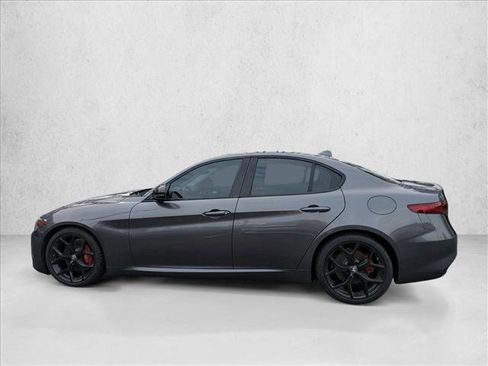Used 2020 Alfa Romeo Giulia w/ Quick Order Package 22K Sport image 3
