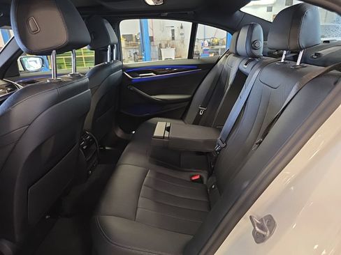 Used 2021 BMW 540i w/ Convenience Package RWD image 5