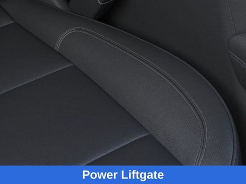 New 2026 Chevrolet Suburban LT image 22