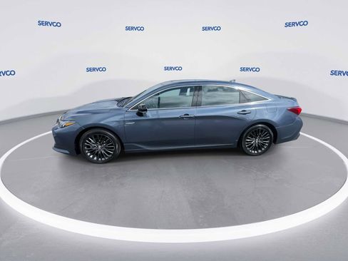 Used 2019 Toyota Avalon XSE w/ Carpet Mat Package image 5