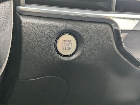 Used 2024 Kia Sorento SX image 31