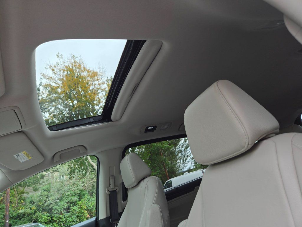 Used 2025 Honda Odyssey EX-L image 23