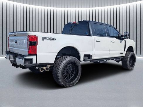 New 2026 Ford F250 Lariat w/ Black Appearance Package AWD/4WD image 3