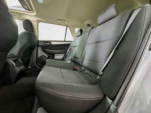 Used 2019 Subaru Outback 2.5i Premium image 23