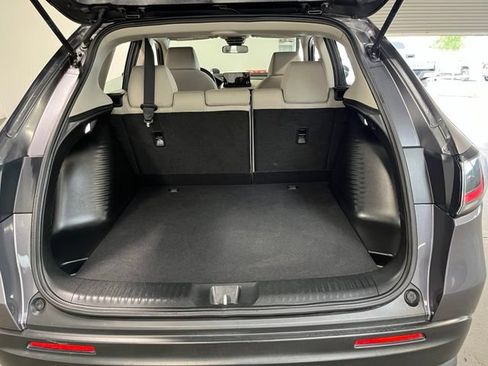 Used 2023 Honda HR-V LX image 16