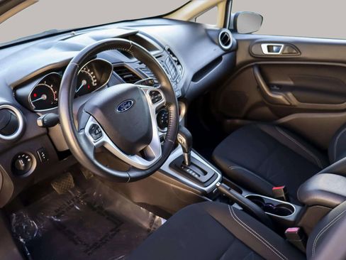 Used 2016 Ford Fiesta SE image 15