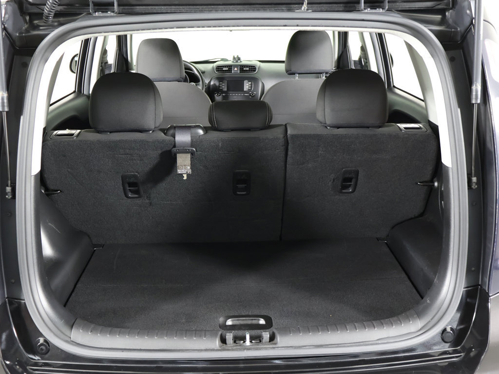 Used 2018 Kia Soul FWD image 14