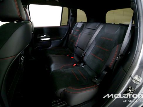 Used 2023 Mercedes-Benz GLB 250 GLB 250 w/ AMG Line image 18