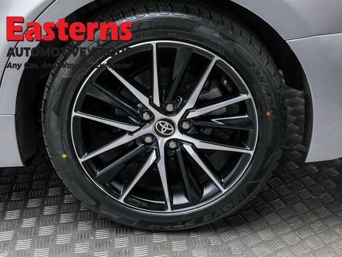 Used 2024 Toyota Camry SE FWD image 8