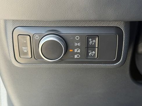 Used 2021 Ford Mustang Mach-E Premium RWD image 22