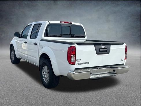 Used 2020 Nissan Frontier SV RWD image 7