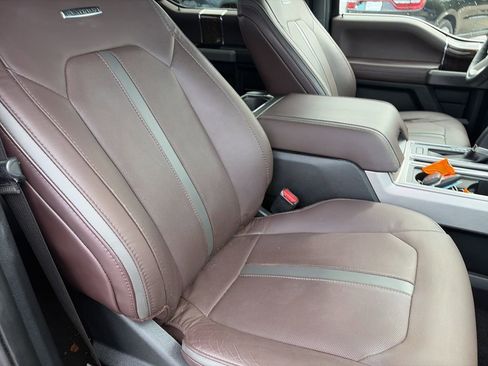 Used 2015 Ford F150 Platinum w/ Equipment Group 701A Luxury RWD image 32