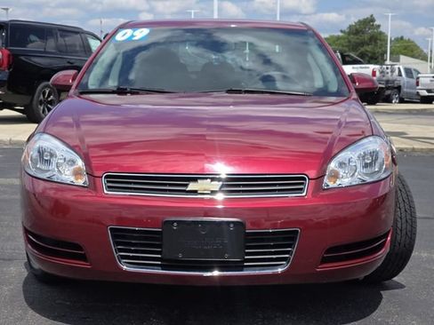 Used 2009 Chevrolet Impala LT FWD image 6