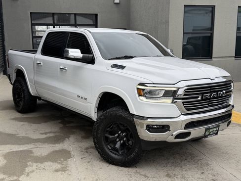 Used 2022 RAM 1500 Laramie AWD/4WD image 6