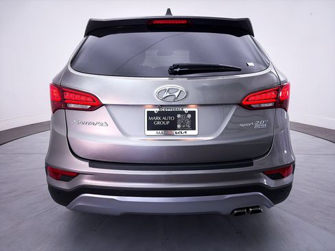 Used 2018 Hyundai Santa Fe Sport FWD image 12