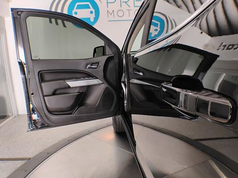 Used 2020 Chevrolet Colorado LT image 23
