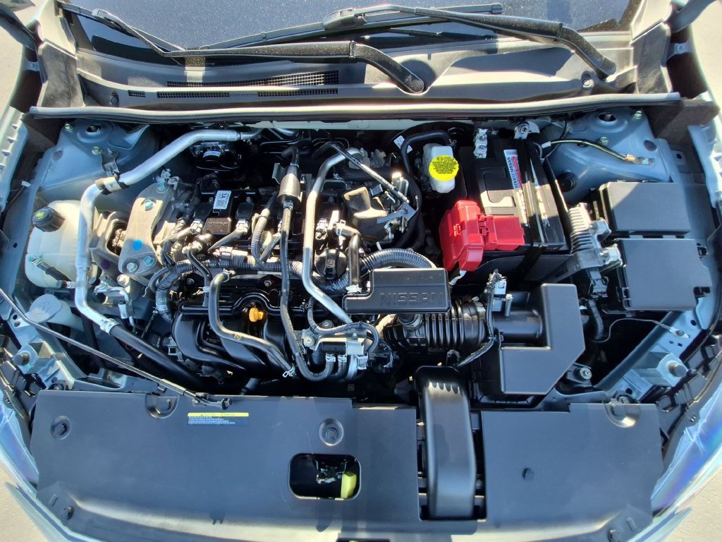 Used 2024 Nissan Sentra SR w/ SR Premium Package FWD image 30