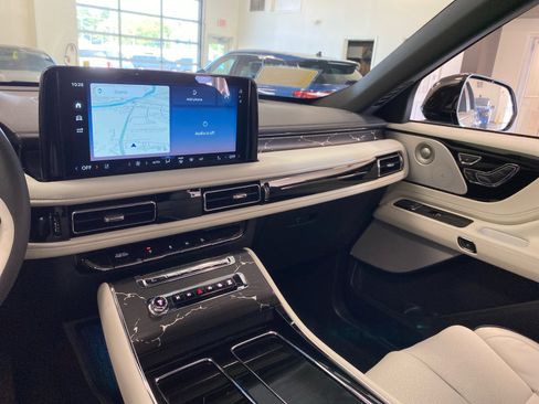 New 2026 Lincoln Aviator Black Label AWD/4WD image 43