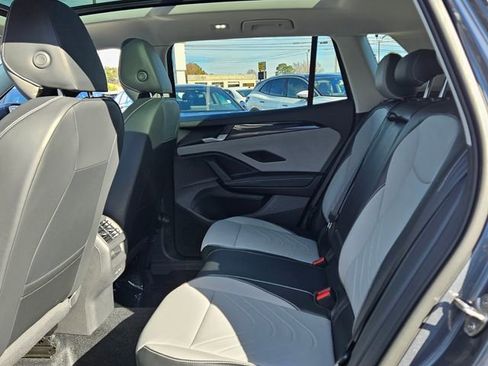 New 2026 Volkswagen Tiguan SE image 6