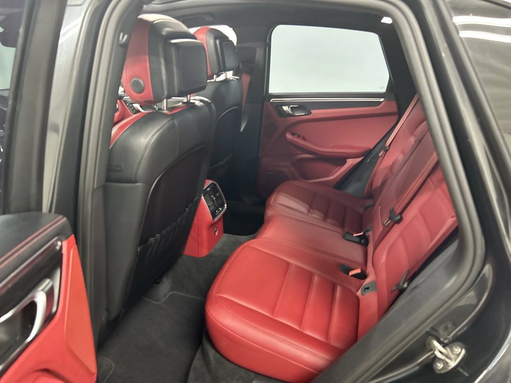 Certified 2023 Porsche Macan GTS AWD/4WD image 21