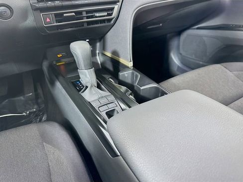 Used 2025 Toyota Camry LE AWD/4WD image 24