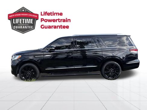 Used 2023 Lincoln Navigator L Reserve AWD/4WD image 2