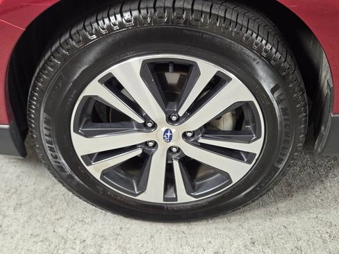 Used 2019 Subaru Outback 2.5i Limited AWD/4WD image 14